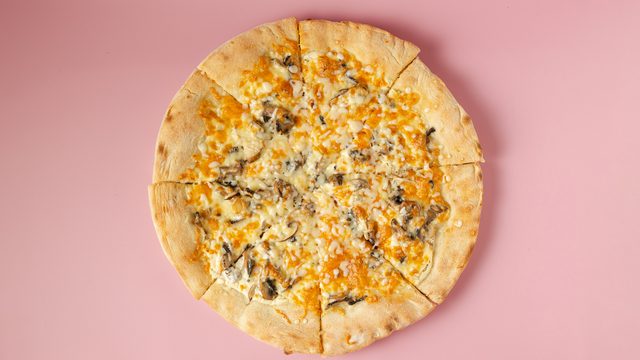 Pizza Funghi — Macaroni Athens
